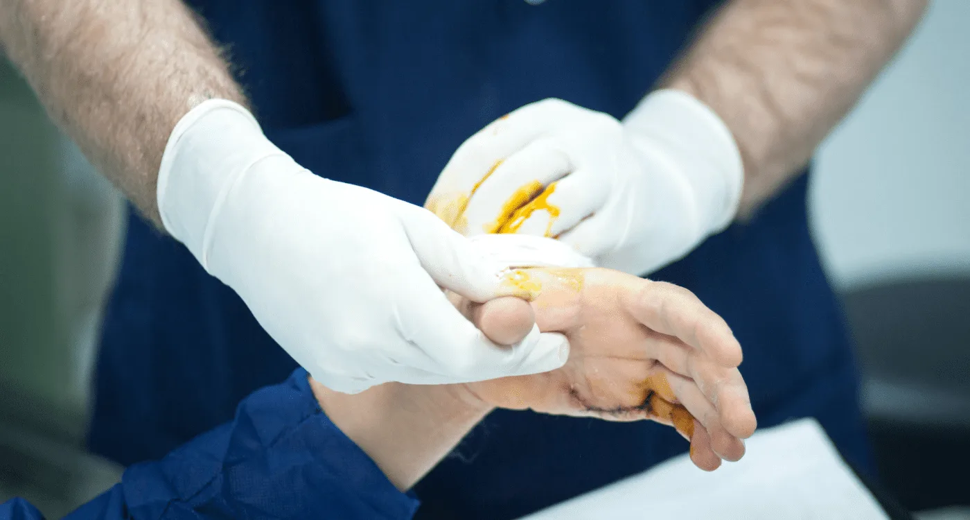 ¿Qué especialista trata la lesión de ligamentos?